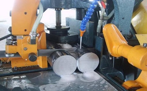 多宝镇卧式带锯床的送料方式有哪几种？